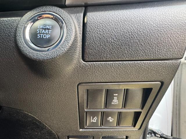 ハイラックス Ｚ　４ＷＤ　ＡＴ　衝突被害軽減システム　オートクルーズコントロール　レーンアシスト　ドライブレコーダー　ＥＴＣ　ナビ　ＴＶ　バックカメラ　スマートキー　電動格納ミラー　盗難防止システム（8枚目）