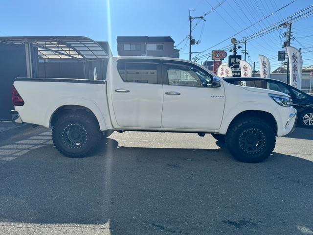 ハイラックス Ｚ　４ＷＤ　ＡＴ　衝突被害軽減システム　オートクルーズコントロール　レーンアシスト　ドライブレコーダー　ＥＴＣ　ナビ　ＴＶ　バックカメラ　スマートキー　電動格納ミラー　盗難防止システム（14枚目）