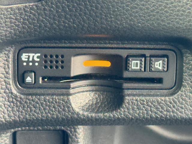 Ｎ－ＢＯＸカスタム Ｇ・Ｌターボホンダセンシング　ドライブレコーダー　ＥＴＣ　バックカメラ　両側電動スライドドア　ナビ　ＴＶ　クリアランスソナー　オートクルーズコントロール　レーンアシスト　衝突被害軽減システム　オートライト　ＬＥＤヘッドランプ（8枚目）
