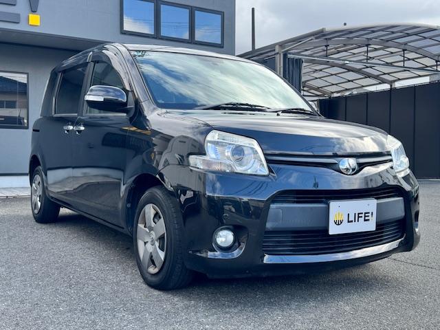 シエンタ ＤＩＣＥリミテッド　ＥＴＣ　バックカメラ　ナビ　ＴＶ　両側スライド・片側電動　ＨＩＤ　キーレスエントリー　電動格納ミラー　３列シート　ＣＶＴ　アルミホイール　ＵＳＢ　Ｂｌｕｅｔｏｏｔｈ　記録簿　衝突安全ボディ　ＡＢＳ（13枚目）