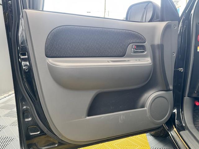 シエンタ ＤＩＣＥリミテッド　ＥＴＣ　バックカメラ　ナビ　ＴＶ　両側スライド・片側電動　ＨＩＤ　キーレスエントリー　電動格納ミラー　３列シート　ＣＶＴ　アルミホイール　ＵＳＢ　Ｂｌｕｅｔｏｏｔｈ　記録簿　衝突安全ボディ　ＡＢＳ（36枚目）