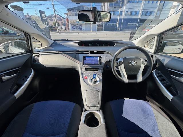 プリウス S バックカメラ ナビ TV アルミホイール オートライト HID CVT スマートキー 電動格納ミラー 盗難防止システム Bluetooth 記録簿 衝突安全ボディ ABS ESC エアコン(2枚目)