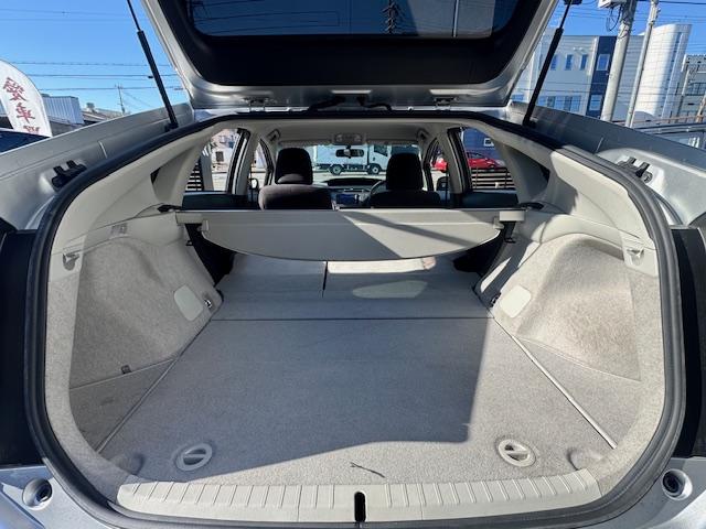 プリウス S バックカメラ ナビ TV アルミホイール オートライト HID CVT スマートキー 電動格納ミラー 盗難防止システム Bluetooth 記録簿 衝突安全ボディ ABS ESC エアコン(20枚目)