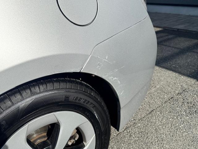 プリウス S バックカメラ ナビ TV アルミホイール オートライト HID CVT スマートキー 電動格納ミラー 盗難防止システム Bluetooth 記録簿 衝突安全ボディ ABS ESC エアコン(21枚目)