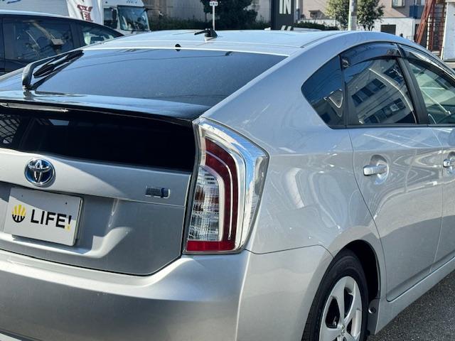 プリウス S バックカメラ ナビ TV アルミホイール オートライト HID CVT スマートキー 電動格納ミラー 盗難防止システム Bluetooth 記録簿 衝突安全ボディ ABS ESC エアコン(40枚目)