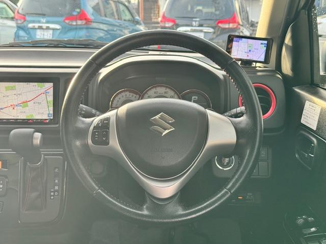 アルトターボＲＳ ベースグレード　ドライブレコーダー　ＥＴＣ　ナビ　衝突被害軽減システム　ＨＩＤ　スマートキー　アイドリングストップ　電動格納ミラー　シートヒーター　ＡＴ　盗難防止システム　ＡＢＳ　ＥＳＣ　Ｂｌｕｅｔｏｏｔｈ（3枚目）