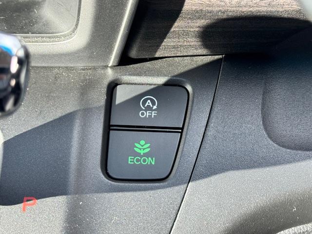 �A�C�h�����O�X�g�b�v�@�\�t���I�y�M���҂����̒�Ԏ��ɃG���W�����ꎞ�I�ɒ�~������R��^�]���A�V�X�g���܂���z