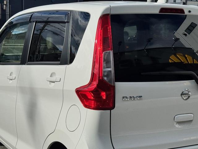 デイズ Ｊ　ＥＴＣ　バックカメラ　ナビ　衝突被害軽減システム　キーレスエントリー　アイドリングストップ　電動格納ミラー　ベンチシート　ＣＶＴ　ＡＢＳ　ＥＳＣ　Ｂｌｕｅｔｏｏｔｈ　衝突安全ボディ　エアコン（24枚目）