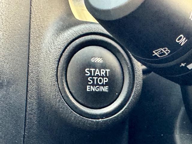 �L�[���g�т��Ă��邾���ŁA�G���W���̎n�����\�ȑ����ł��B�v�b�V���X�^�[�g�ł��̂ŃG���W���̎n�����{�^�������������ł�