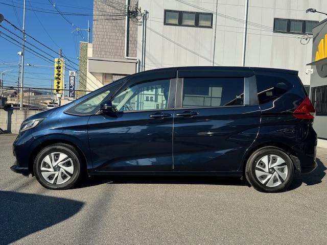 フリードハイブリッド ハイブリッド・Ｇホンダセンシング　ドライブレコーダー　ＥＴＣ　バックカメラ　ナビ　ＴＶ　オートクルーズコントロール　レーンアシスト　衝突被害軽減システム　両側電動スライドドア　ＬＥＤヘッドランプ　スマートキー　アイドリングストップ（22枚目）