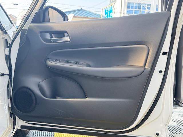 フィット ホーム　ドライブレコーダー　ＥＴＣ　バックカメラ　ナビ　ＴＶ　クリアランスソナー　オートクルーズコントロール　レーンアシスト　アイドリングストップ　電動格納ミラー　チップアップシート　ＣＶＴ　記録簿　ＥＳＣ（29枚目）