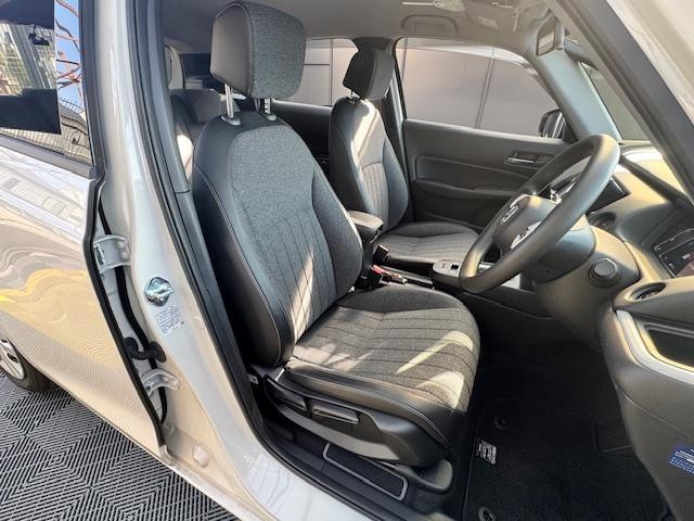 フィット ホーム　ドライブレコーダー　ＥＴＣ　バックカメラ　ナビ　ＴＶ　クリアランスソナー　オートクルーズコントロール　レーンアシスト　アイドリングストップ　電動格納ミラー　チップアップシート　ＣＶＴ　記録簿　ＥＳＣ（30枚目）