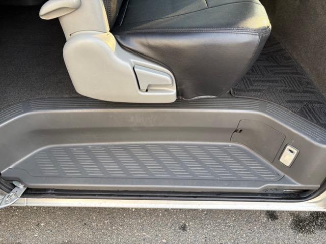 ハイエースバン ロングスーパーＧＬ　ＥＴＣ　バックカメラ　ＴＶ　両側スライドドア　ＡＴ　アルミホイール　ＣＤ　ＵＳＢ　ミュージックプレイヤー接続可（63枚目）