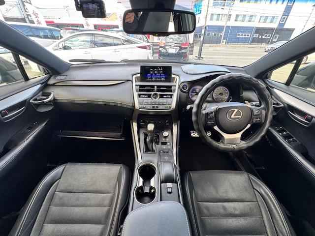 ＮＸ ＮＸ３００ｈ　Ｆスポーツ　４ＷＤ　ドライブレコーダー　バックカメラ　クリアランスソナー　オートクルーズコントロール　レーンアシスト　パワーシート　衝突被害軽減システム　ＴＶ　オートマチックハイビーム　オートライト（2枚目）