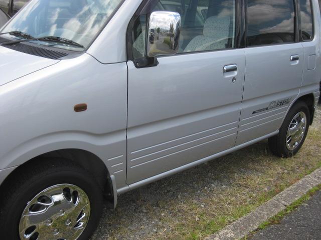 ムーヴ カスタム　４ＷＤ　ツインカム１２バルブエンジン　木目調パネル（10枚目）
