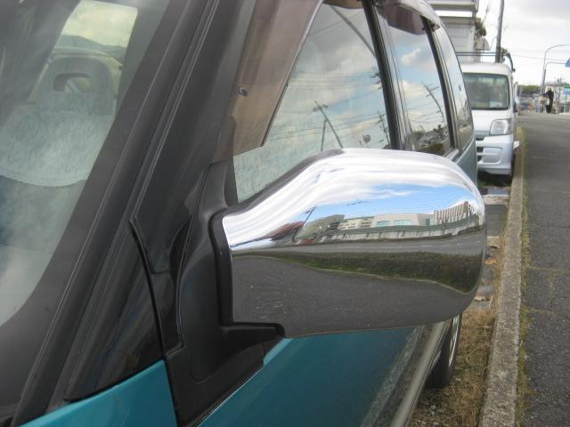 セレナ ＦＸリミテッド　電動ツインムーンルーフ　ツインエアコン　８人乗三列シート　走行距離５４０００キロ（24枚目）