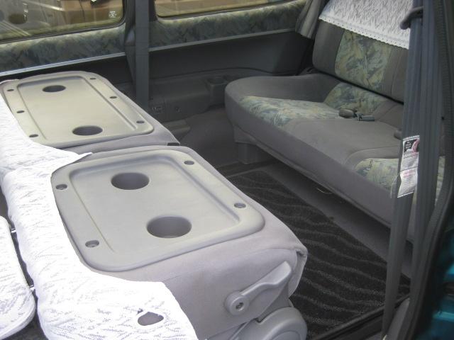 セレナ ＦＸリミテッド　電動ツインムーンルーフ　ツインエアコン　８人乗三列シート　走行距離５４０００キロ（41枚目）