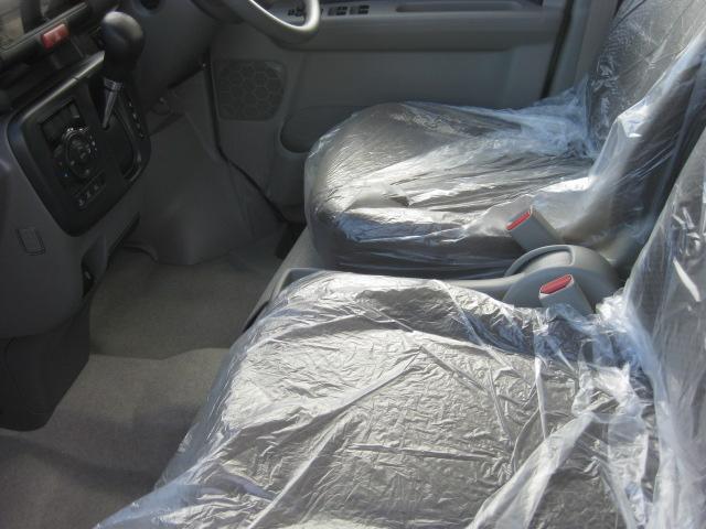 エブリイ Ｊリミテッド　登録済未使用車　Ｊリミテッドターボ車　バックアイカメラ付ディスプレイオーディオ装着車　ワンアクション両側パワースライドドア　ＬＥＤヘッドライトブラック塗装　専用デカール（34枚目）