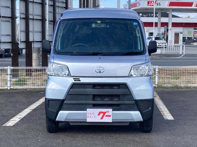 ピクシスバン デラックス　キーレスエントリー　両側スライドドア　ブライトシルバーメタリック　３９３７０ｋｍ　ＡＢＳ　運転席エアバッグ　助手席エアバッグ（2枚目）