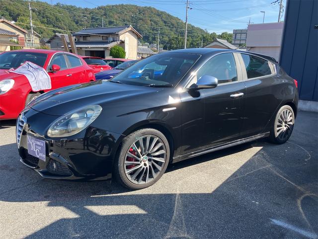 ジュリエッタ クアドリフォリオ ヴェルデ 6速マニュアル 赤革シート ETC Panasonicストラーダナビ バックカメラ ドラレコ Bluetooth接続 BOSEサウンドシステム キーレスエントリー(7枚目)