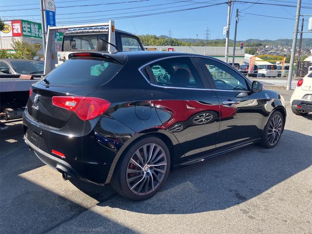 ジュリエッタ クアドリフォリオ ヴェルデ 6速マニュアル 赤革シート ETC Panasonicストラーダナビ バックカメラ ドラレコ Bluetooth接続 BOSEサウンドシステム キーレスエントリー(13枚目)