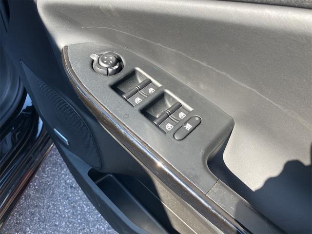 ジュリエッタ クアドリフォリオ ヴェルデ 6速マニュアル 赤革シート ETC Panasonicストラーダナビ バックカメラ ドラレコ Bluetooth接続 BOSEサウンドシステム キーレスエントリー(28枚目)