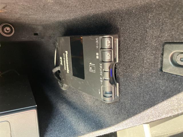 ジュリエッタ クアドリフォリオ ヴェルデ 6速マニュアル 赤革シート ETC Panasonicストラーダナビ バックカメラ ドラレコ Bluetooth接続 BOSEサウンドシステム キーレスエントリー(45枚目)