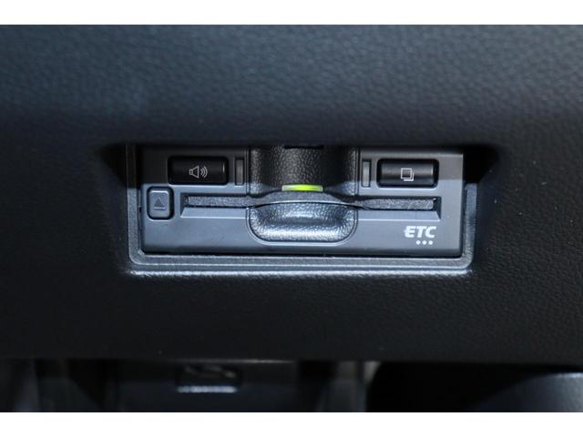 XG 盗難防止システム ETC スマートキー 電動格納ミラー オートライト シートヒーター CD ミュージックプレーヤー接続可 USB入力端子 エアバッグ ABS ESC オートエアコン パワーステアリング(7枚目)