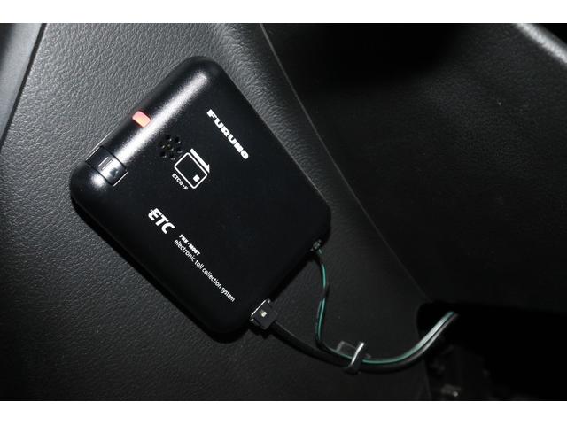 ソリオ Ｇ　ＥＴＣ　ナビ　ＴＶ　両側スライド・片側電動　スマートキー　シートヒーター　フルフラット　ウォークスルー　ＣＶＴ　ＣＤ　ＵＳＢ　ミュージックプレイヤー接続可　盗難防止システム　衝突安全ボディ　ＡＢＳ（12枚目）