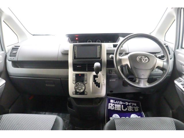 ノア Si ETC バックカメラ ナビ TV 両側スライド・片側電動 HID スマートキー 後席モニター 3列シート CVT アルミホイール CD DVD再生 ミュージックプレイヤー接続可 盗難防止システム(2枚目)