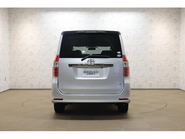 ノア Si ETC バックカメラ ナビ TV 両側スライド・片側電動 HID スマートキー 後席モニター 3列シート CVT アルミホイール CD DVD再生 ミュージックプレイヤー接続可 盗難防止システム(16枚目)