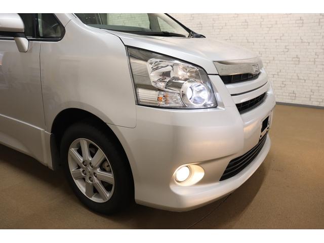 ノア Si ETC バックカメラ ナビ TV 両側スライド・片側電動 HID スマートキー 後席モニター 3列シート CVT アルミホイール CD DVD再生 ミュージックプレイヤー接続可 盗難防止システム(21枚目)