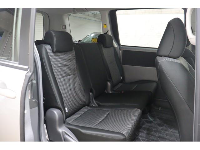 ノア Si ETC バックカメラ ナビ TV 両側スライド・片側電動 HID スマートキー 後席モニター 3列シート CVT アルミホイール CD DVD再生 ミュージックプレイヤー接続可 盗難防止システム(24枚目)