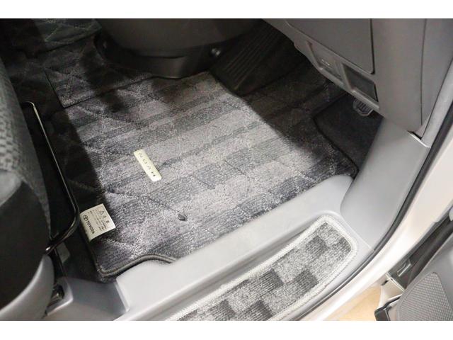 ノア Si ETC バックカメラ ナビ TV 両側スライド・片側電動 HID スマートキー 後席モニター 3列シート CVT アルミホイール CD DVD再生 ミュージックプレイヤー接続可 盗難防止システム(25枚目)