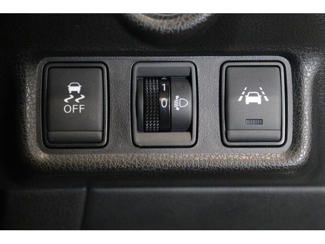 ノート ｅ－パワー　Ｘ　全周囲カメラ　ナビ　ＴＶ　クリアランスソナー　レーンアシスト　衝突被害軽減システム　スマートキー　アイドリングストップ　電動格納ミラー　ＣＶＴ　盗難防止システム　衝突安全ボディ　ＡＢＳ　ＥＳＣ　ＣＤ（9枚目）