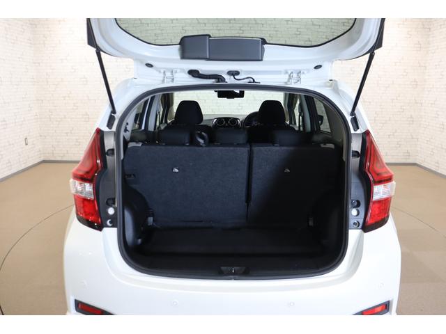 ノート ｅ－パワー　Ｘ　全周囲カメラ　ナビ　ＴＶ　クリアランスソナー　レーンアシスト　衝突被害軽減システム　スマートキー　アイドリングストップ　電動格納ミラー　ＣＶＴ　盗難防止システム　衝突安全ボディ　ＡＢＳ　ＥＳＣ　ＣＤ（19枚目）