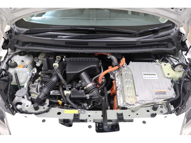 ノート ｅ－パワー　Ｘ　全周囲カメラ　ナビ　ＴＶ　クリアランスソナー　レーンアシスト　衝突被害軽減システム　スマートキー　アイドリングストップ　電動格納ミラー　ＣＶＴ　盗難防止システム　衝突安全ボディ　ＡＢＳ　ＥＳＣ　ＣＤ（20枚目）