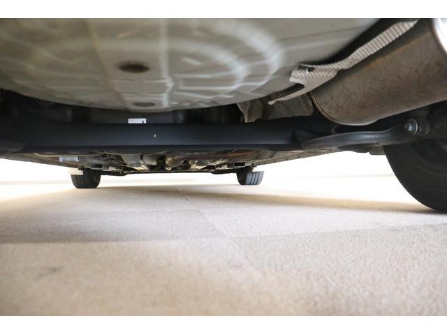 ノート ｅ－パワー　Ｘ　全周囲カメラ　ナビ　ＴＶ　クリアランスソナー　レーンアシスト　衝突被害軽減システム　スマートキー　アイドリングストップ　電動格納ミラー　ＣＶＴ　盗難防止システム　衝突安全ボディ　ＡＢＳ　ＥＳＣ　ＣＤ（27枚目）