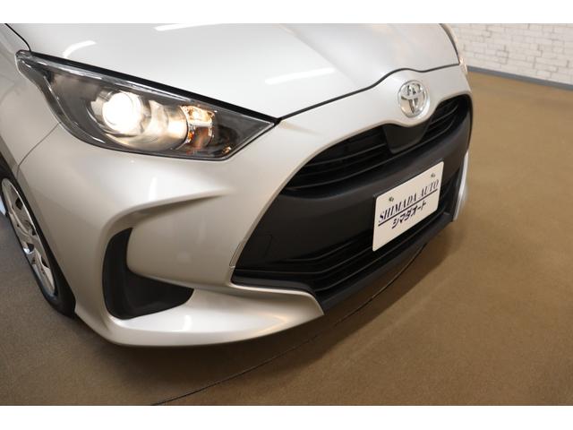 ヤリス Ｘ　衝突被害軽減システム　オートマチックハイビーム　オートライト　キーレスエントリー　電動格納ミラー　ＣＶＴ　盗難防止システム　衝突安全ボディ　記録簿　ＡＢＳ　ＥＳＣ　ＵＳＢ　Ｂｌｕｅｔｏｏｔｈ　エアコン（23枚目）