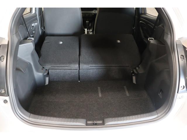 ヤリス Ｘ　衝突被害軽減システム　オートマチックハイビーム　オートライト　キーレスエントリー　電動格納ミラー　ＣＶＴ　盗難防止システム　衝突安全ボディ　記録簿　ＡＢＳ　ＥＳＣ　ＵＳＢ　Ｂｌｕｅｔｏｏｔｈ　エアコン（33枚目）