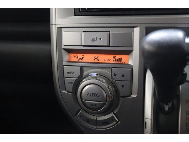 ゼストスパーク Ｗ　ＨＩＤ　スマートキー　ベンチシート　ＡＴ　盗難防止システム　ＡＢＳ　ＣＤ　ミュージックプレイヤー接続可　アルミホイール　衝突安全ボディ　エアコン　パワーステアリング　パワーウィンドウ（5枚目）