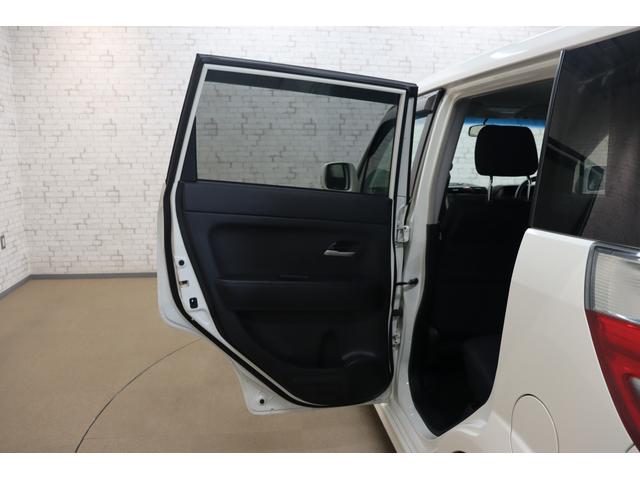 ゼストスパーク Ｗ　ＨＩＤ　スマートキー　ベンチシート　ＡＴ　盗難防止システム　ＡＢＳ　ＣＤ　ミュージックプレイヤー接続可　アルミホイール　衝突安全ボディ　エアコン　パワーステアリング　パワーウィンドウ（24枚目）