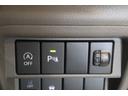 接触を未然に防ぐ、クリアランスソナー搭載です。車を守るためには必須のアイテムですね。