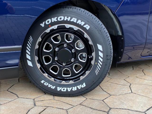 キャラバン ロンググランドプレミアムＧＸ　７型ナビ　ベッドキット　フローリングキット　ローダウン　１６インチアルミ　リアモニター（77枚目）