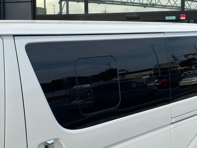 ハイエースバン スーパーGL ダークプライムII パノラミックビュー デジタルインナーミラー フルセグナビ ETC シートカバー ベッドキット フロントエアロ アルミホイール(21枚目)