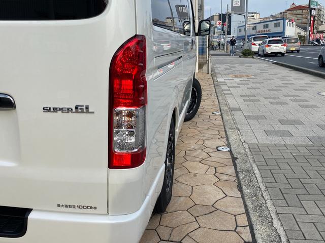 ハイエースバン スーパーGL ダークプライムII パノラミックビュー デジタルインナーミラー フルセグナビ ETC シートカバー ベッドキット フロントエアロ アルミホイール(68枚目)