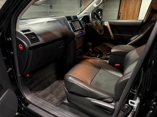 ランドクルーザープラド ＴＸ　モデリスタエアロ　フルセグＴＶ　ＥＴＣ２．０　クルーズコントロール　バックカメラ　オートマチックハイビーム　ＬＥＤヘッドライト　２０インチＡＷ　ＣＤ　ＤＶＤ　ワンオーナー　記録簿（22枚目）