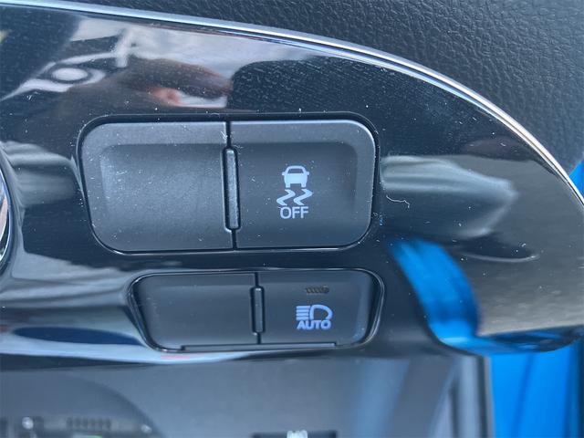 プリウス Ｓ　純正９インチナビフルセグＴＶ　スマートキー２個　ＥＴＣ　モデリスタアルミホイール　オートクルーズコントロール　オートライト　オートハイビーム（20枚目）