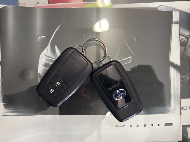 プリウス Ｓ　純正９インチナビフルセグＴＶ　スマートキー２個　ＥＴＣ　モデリスタアルミホイール　オートクルーズコントロール　オートライト　オートハイビーム（52枚目）