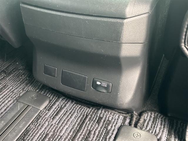 アルファード 240S タイプゴールドII アルパインナビフルセグTV アルパインフリップダウンモニター ETC 両側電動スライドドア スマートキー2個 オートクルーズコントロール バックカメラ 純正アルミホイール 7人乗 オットマンシート(33枚目)